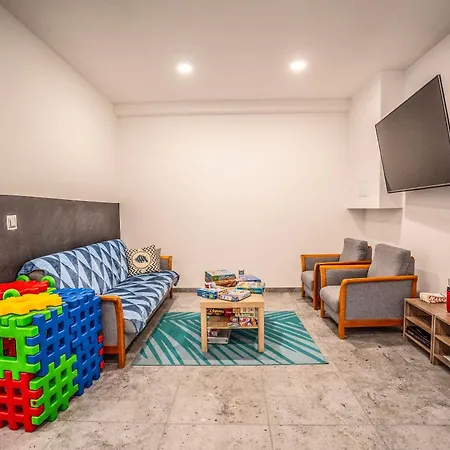 Villa Ant House Complex - Luksusowe Ryn